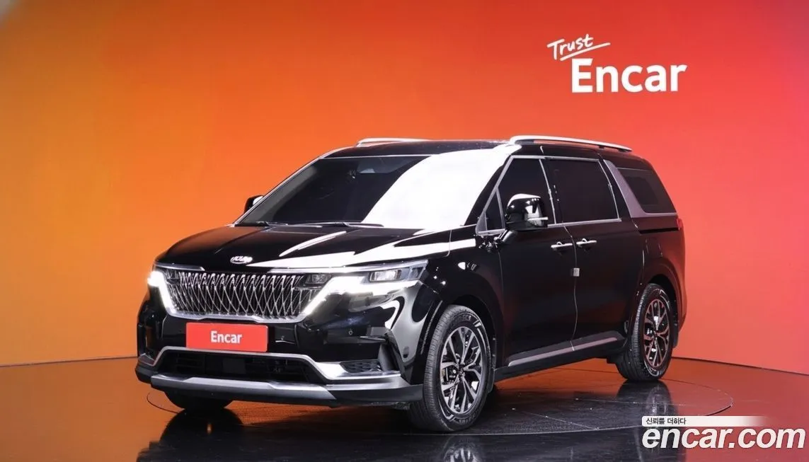 Kia Carnival 11-Seater Noblesse 1
