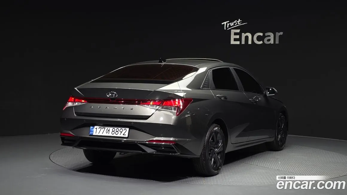 Hyundai AVANTE — фото 2