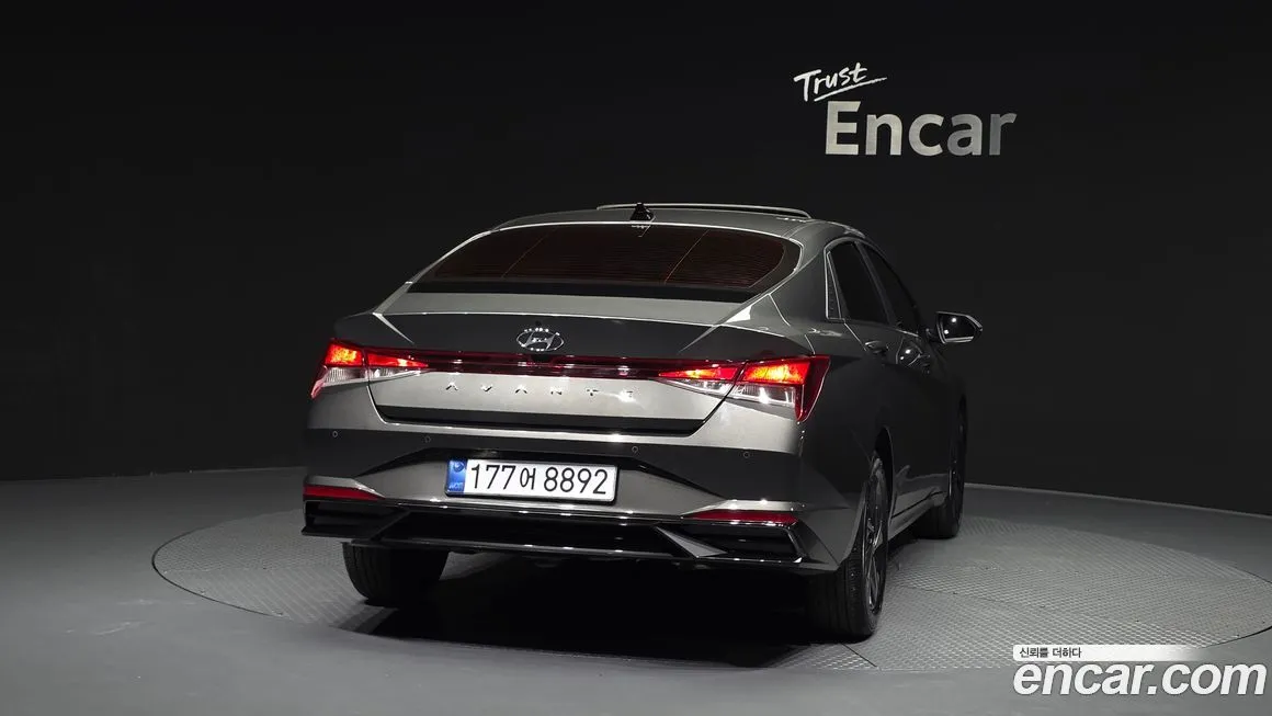 Hyundai AVANTE — фото 3