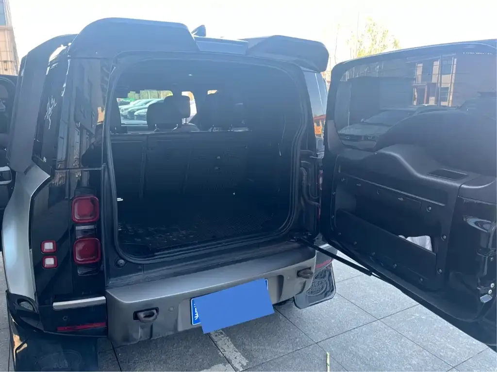 Land Rover Defender — фото 3