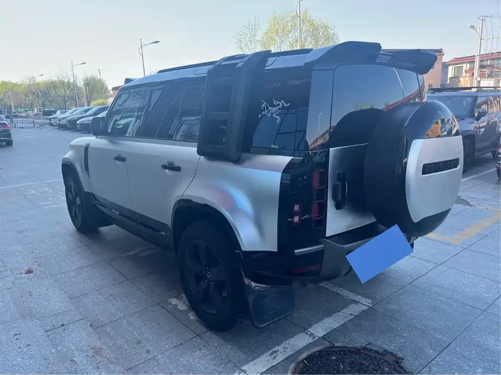 Land Rover Defender — фото 2