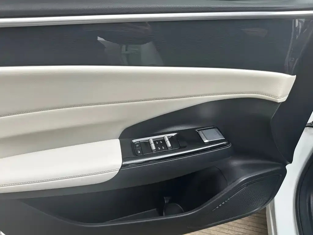 Geely Galaxy L7 2023 из CN, фото 2