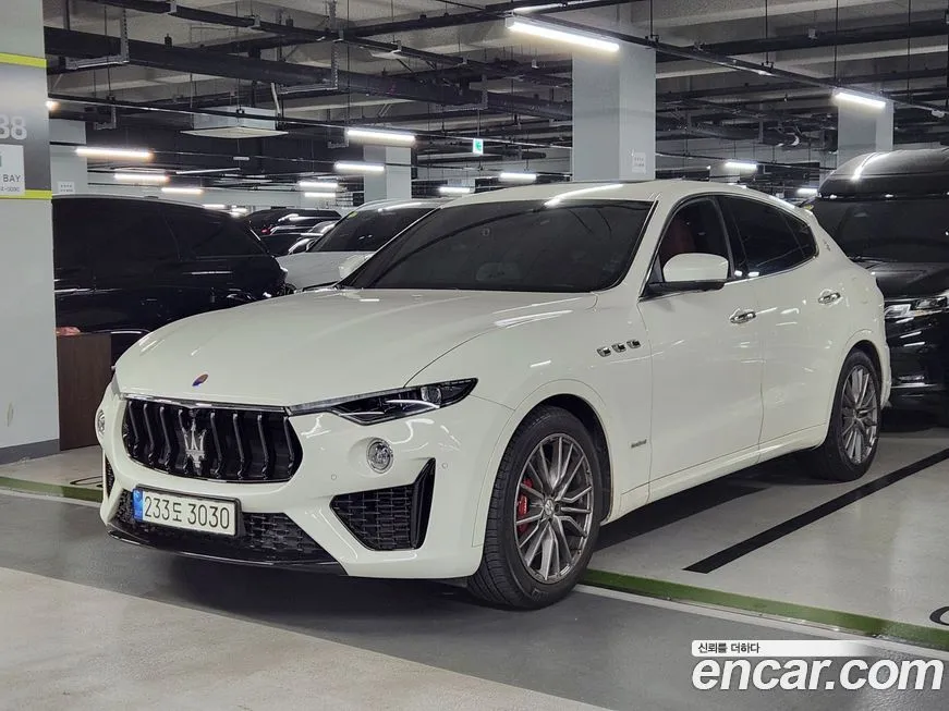 Maserati Levante 2021 из KR, фото 9