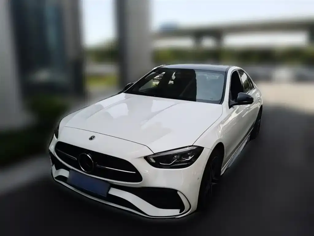 Mercedes-Benz C-Class — фото 1