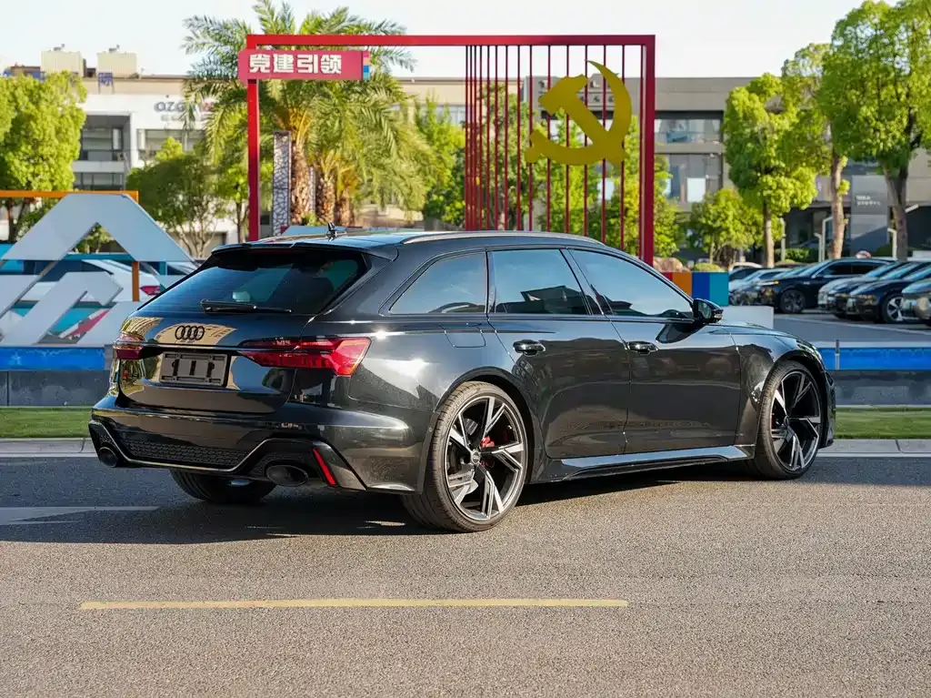 Audi RS 6 2024 из CN, фото 9
