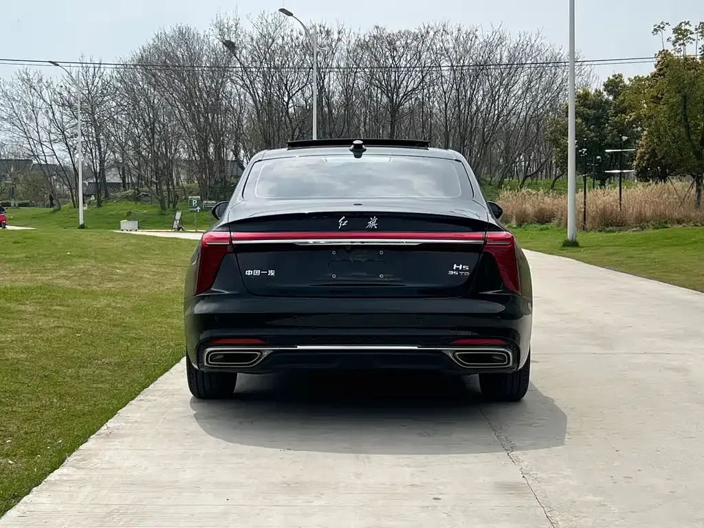 Hongqi H5 — фото 10
