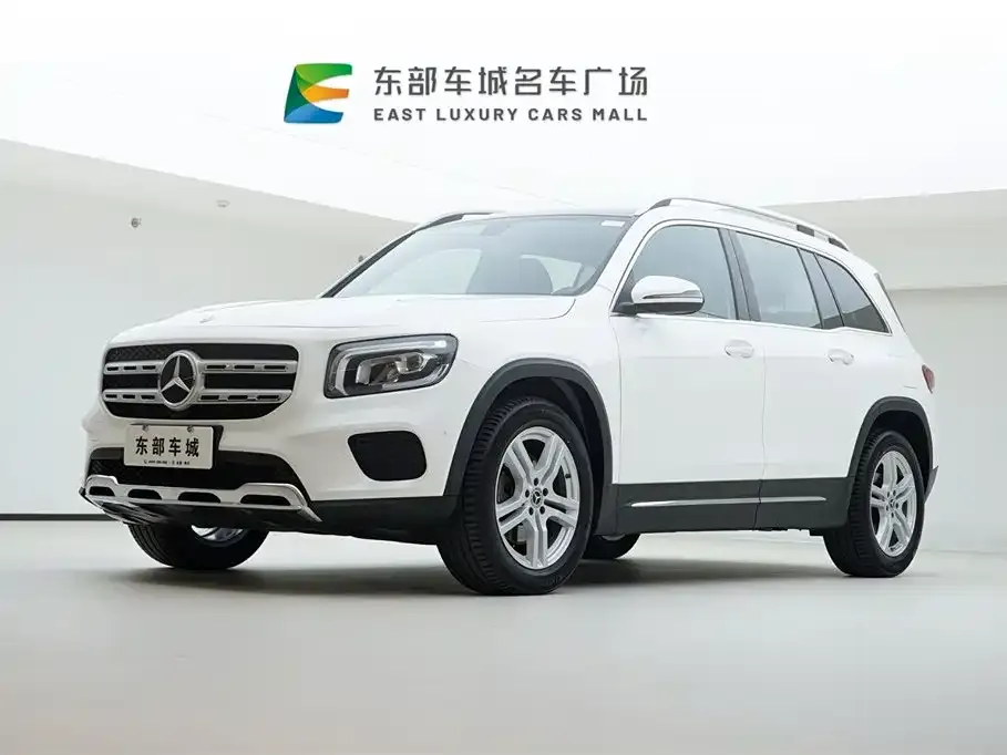 Mercedes-Benz GLB — фото 1