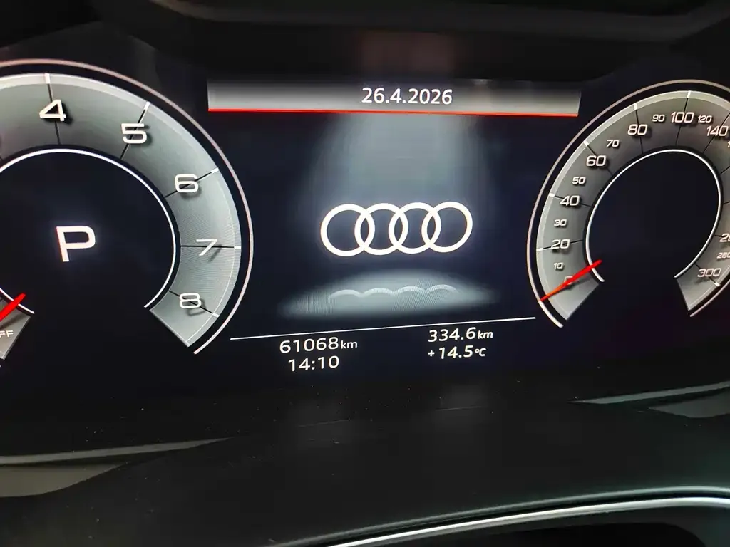 Audi A6L — фото 8