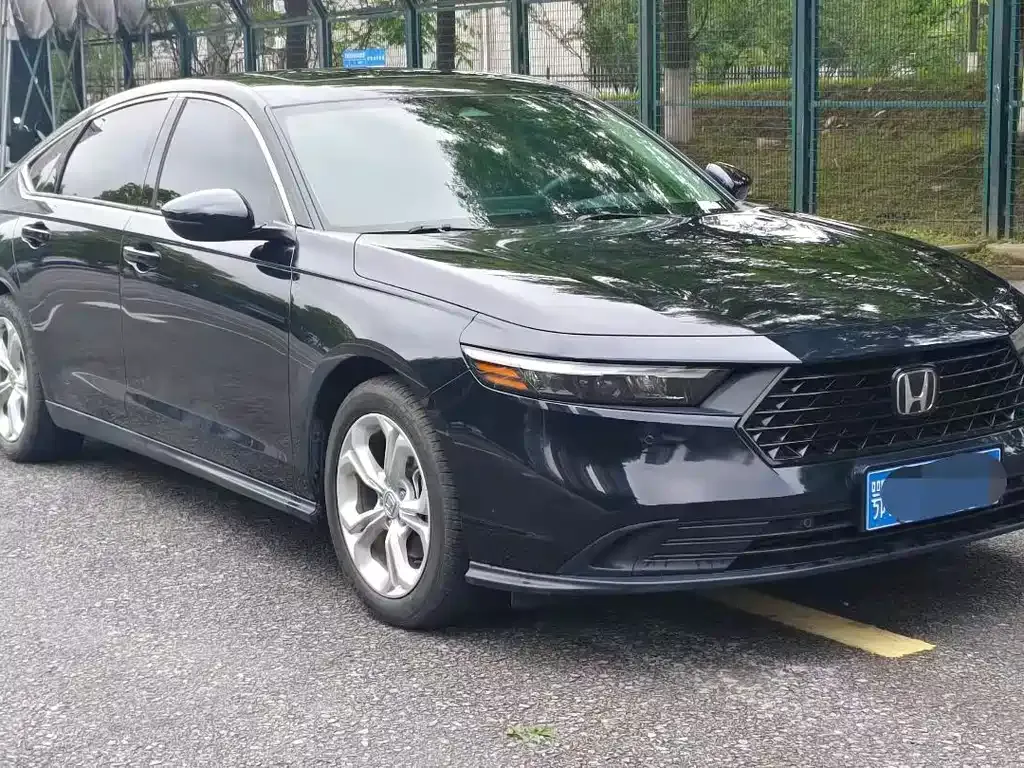 Honda Accord — фото 9
