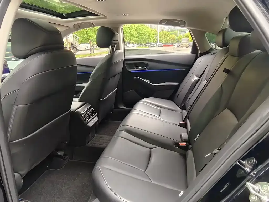Honda Accord — фото 6