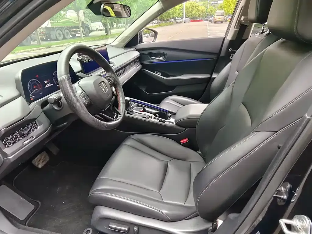 Honda Accord — фото 3