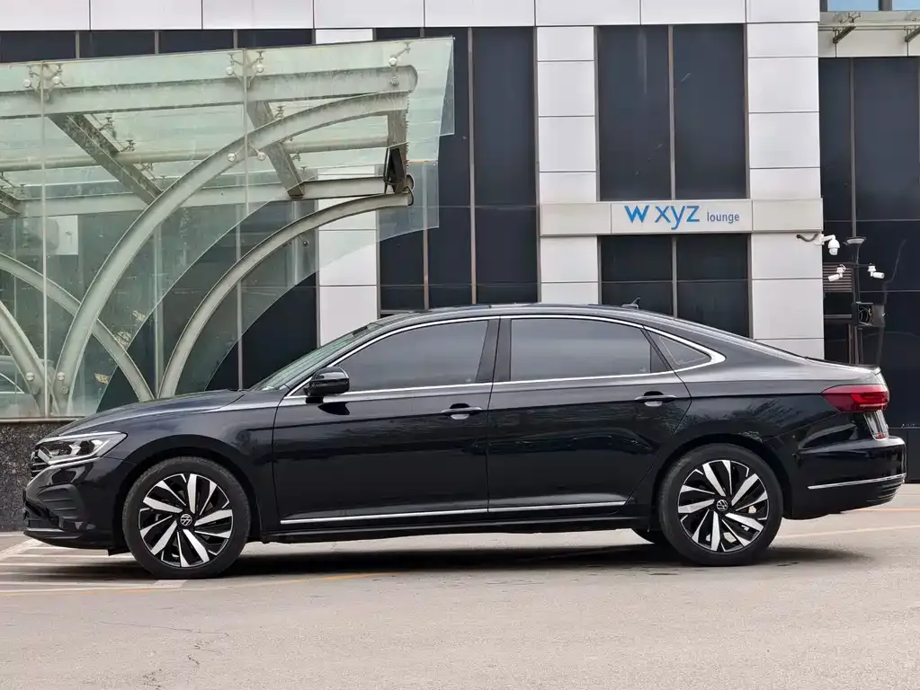 Volkswagen Passat — фото 4