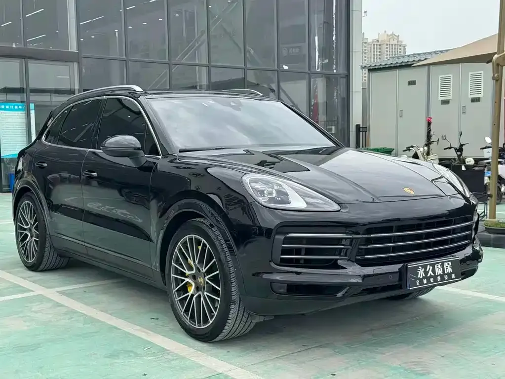 Porsche Cayenne — фото 6