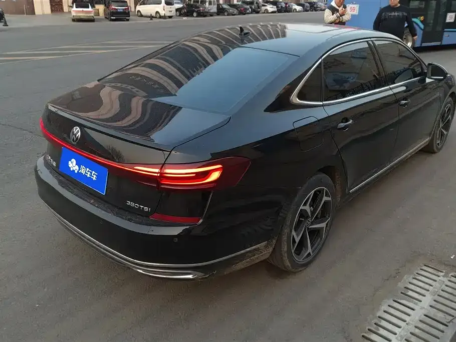 Volkswagen Passat — фото 10