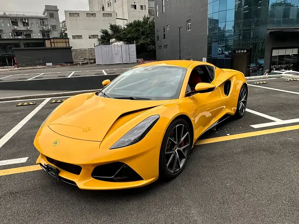 Lotus Emira