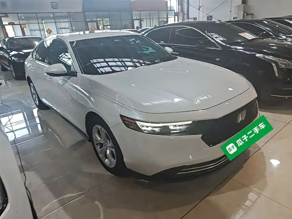 Honda Accord — фото 9
