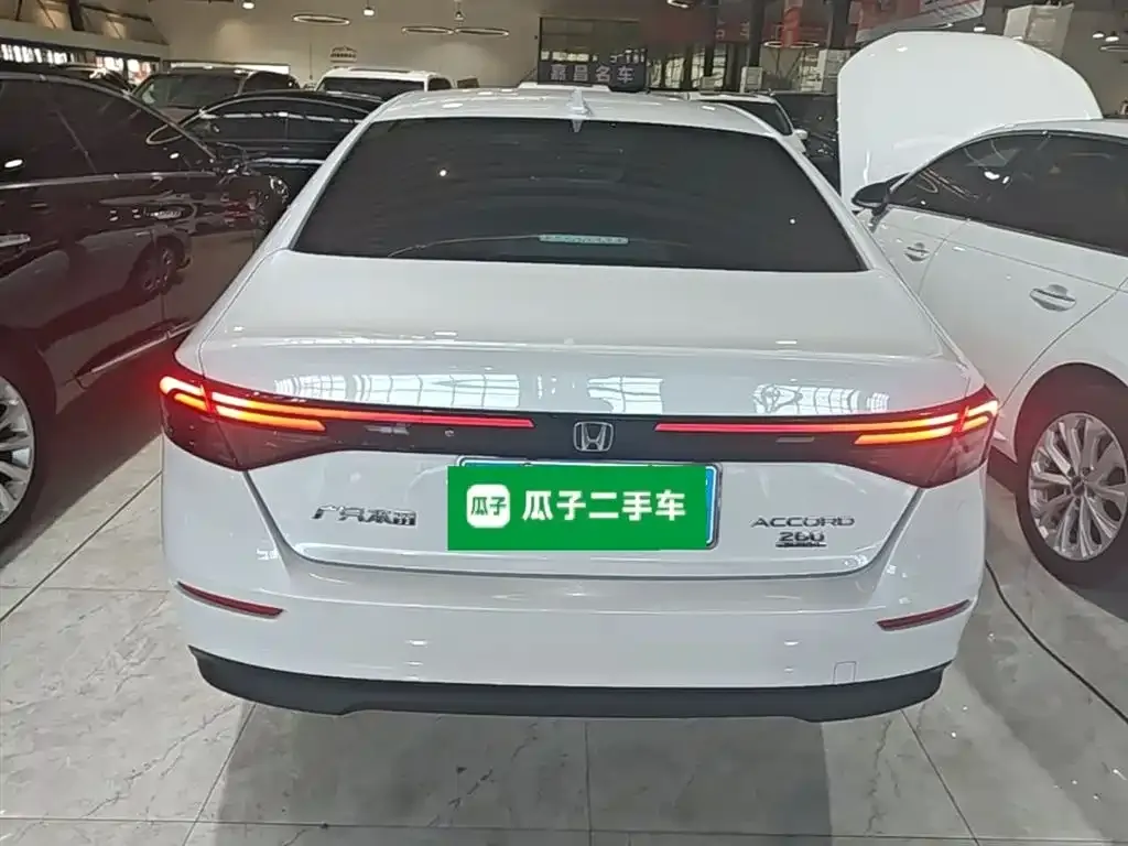 Honda Accord — фото 4