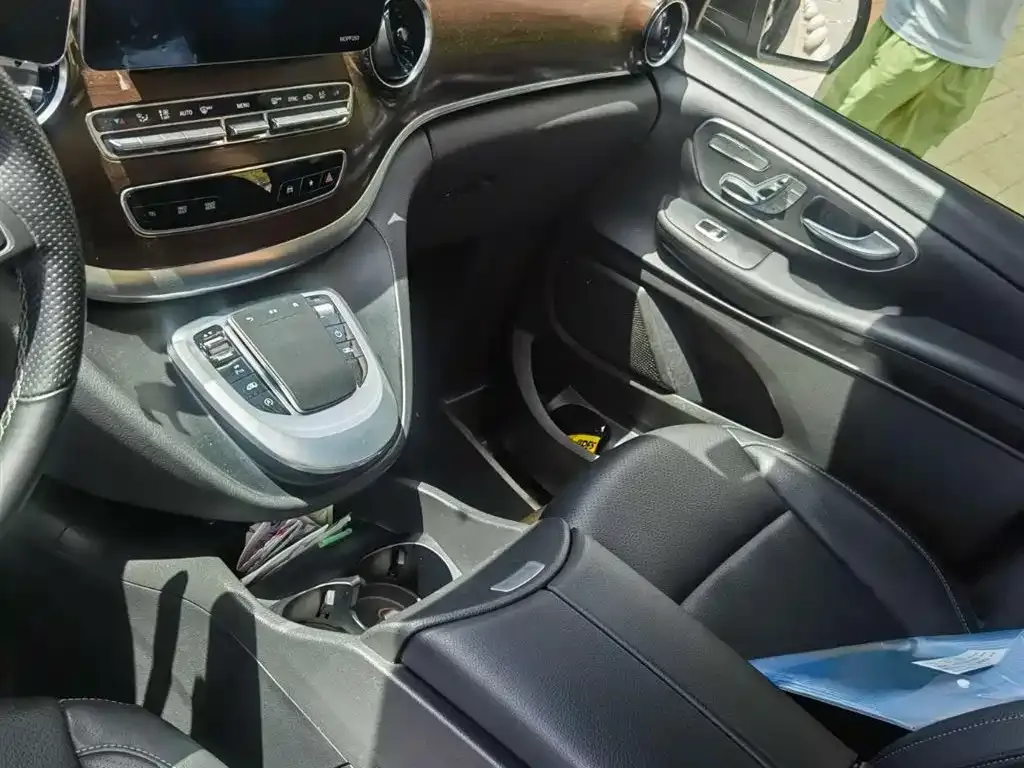 Mercedes-Benz V-Class 2021 из CN, фото 3
