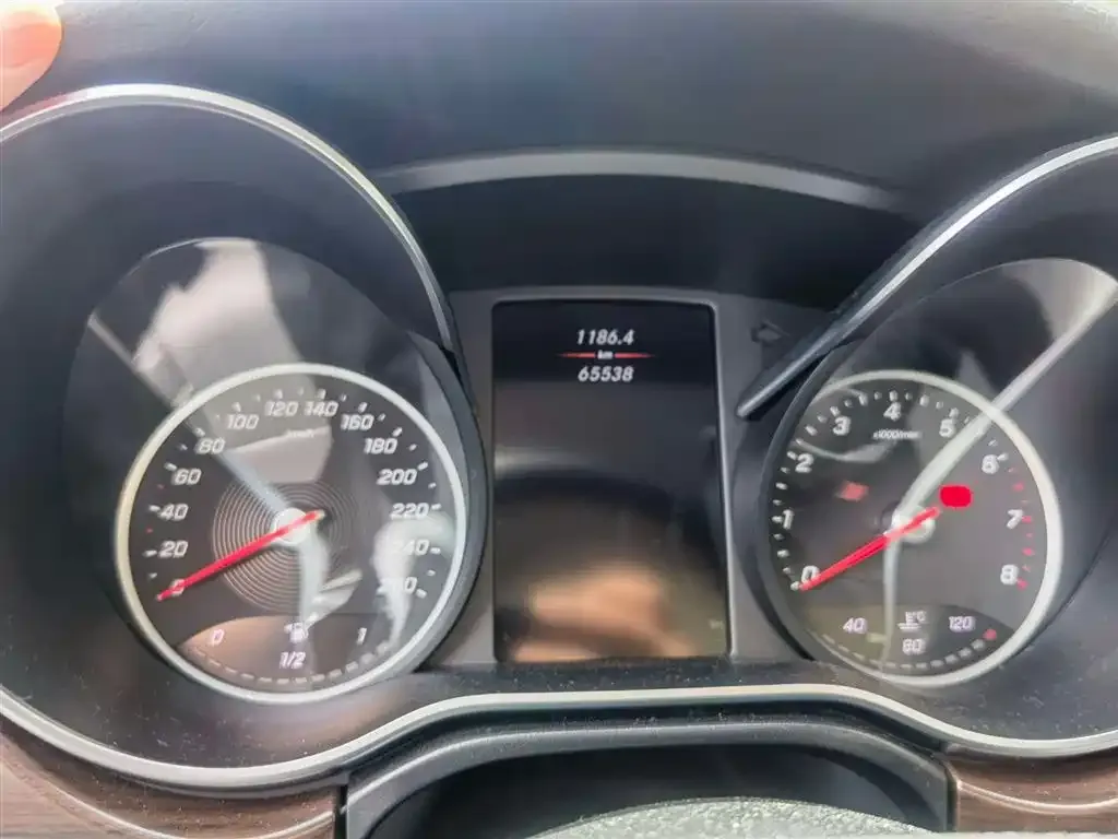 Mercedes-Benz V-Class 2021 из CN, фото 6