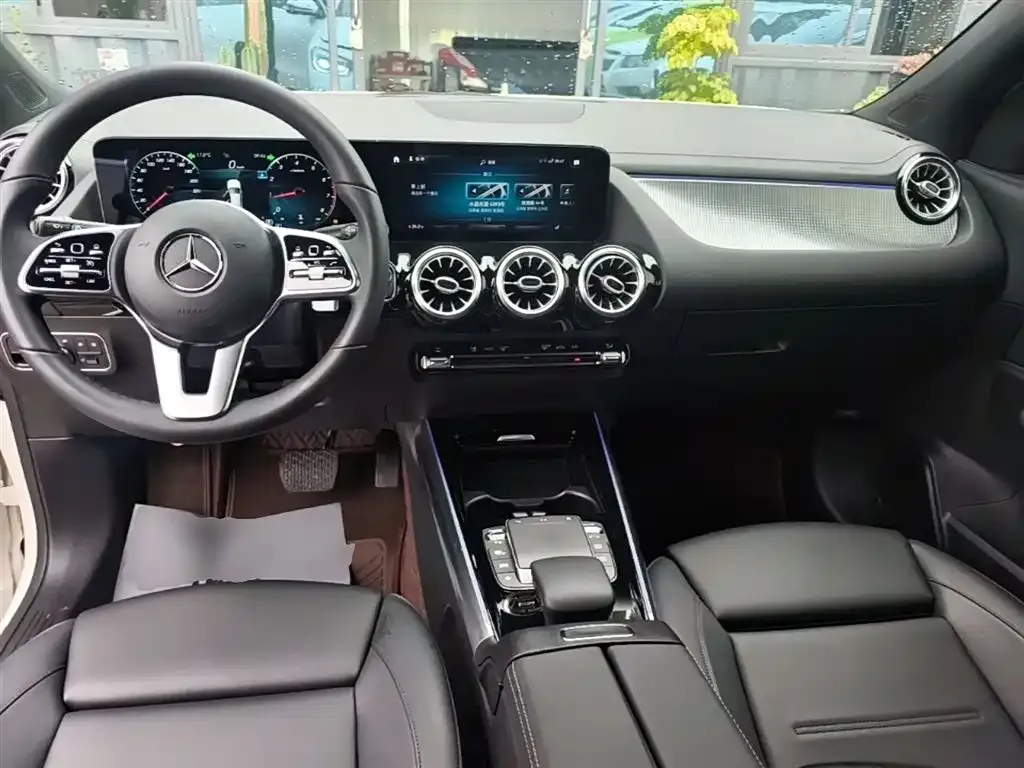 Mercedes-Benz GLA — фото 9