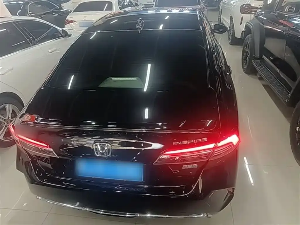 Honda Inspire 2024 из CN, фото 2