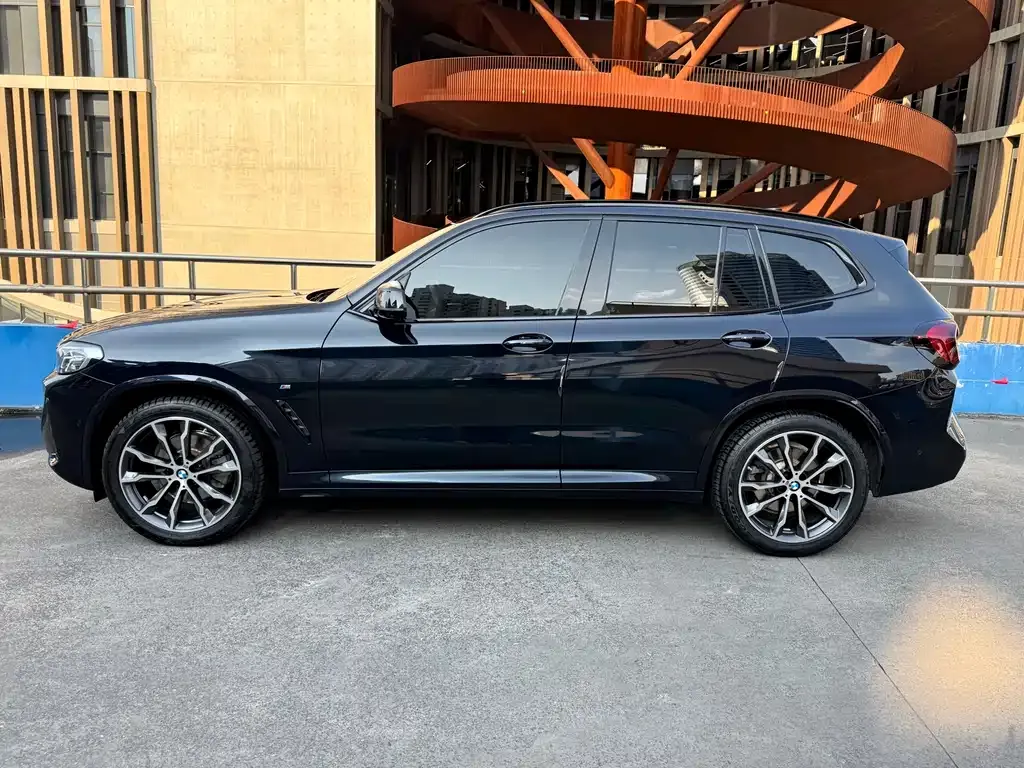 BMW X3 — фото 10