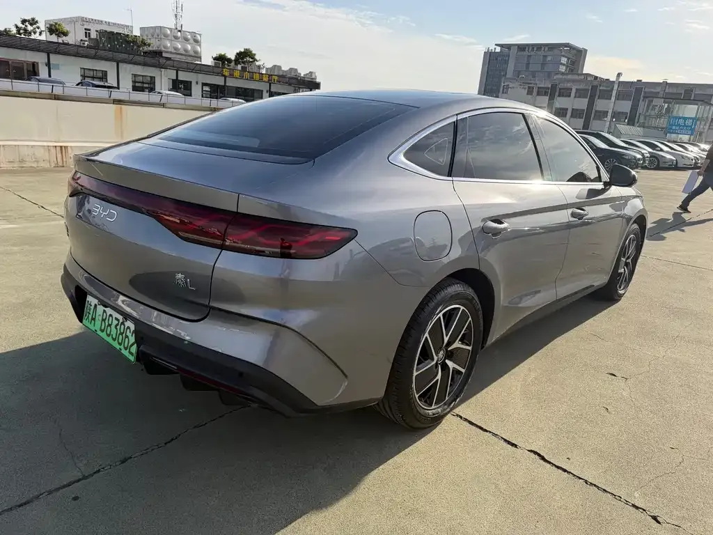 BYD Qin L — фото 3