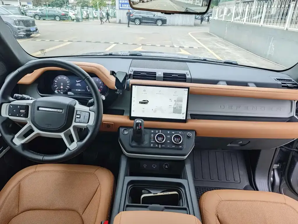Land Rover Defender — фото 6