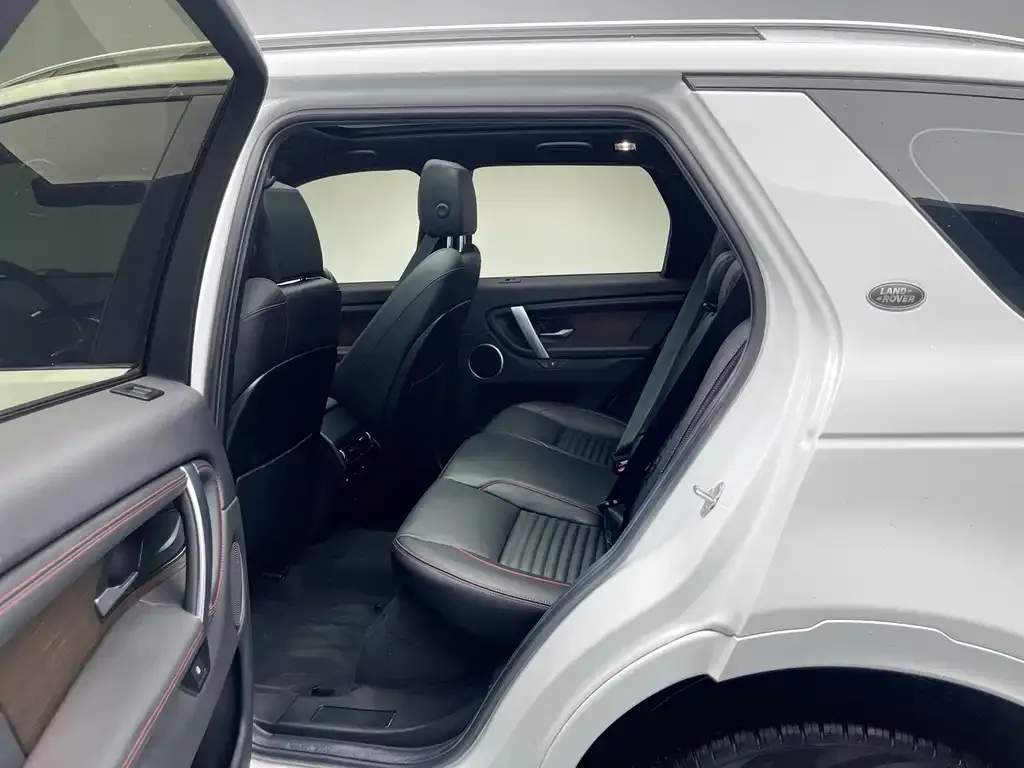 Land Rover Discovery Sport — фото 10