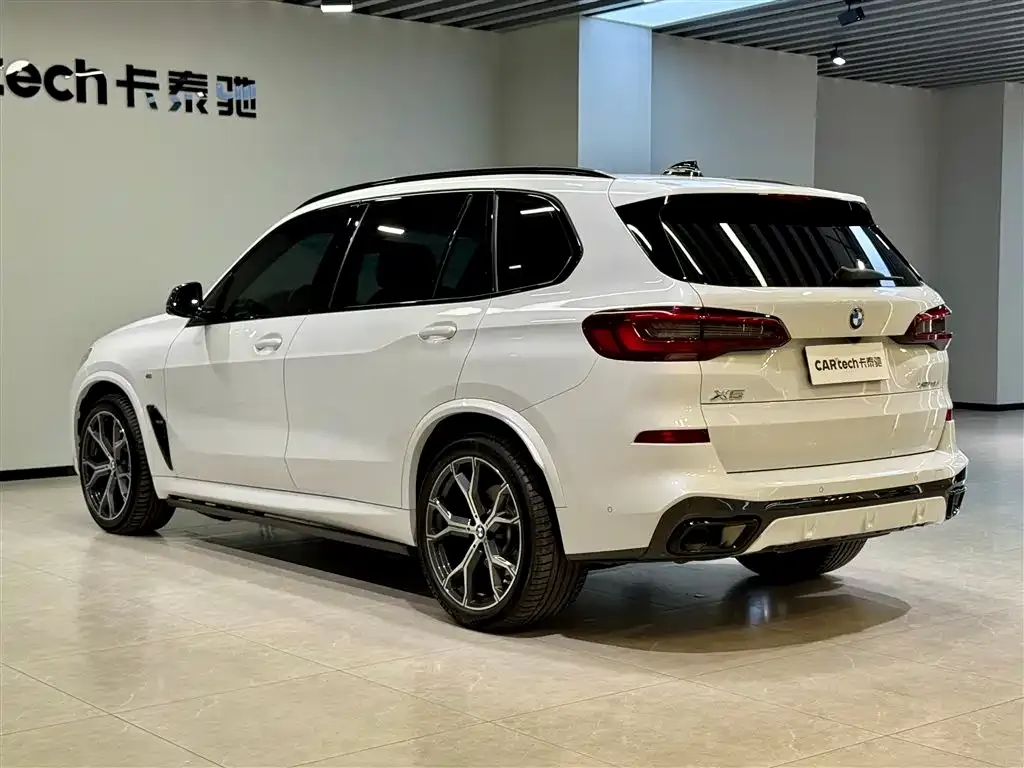 BMW X5 — фото 10