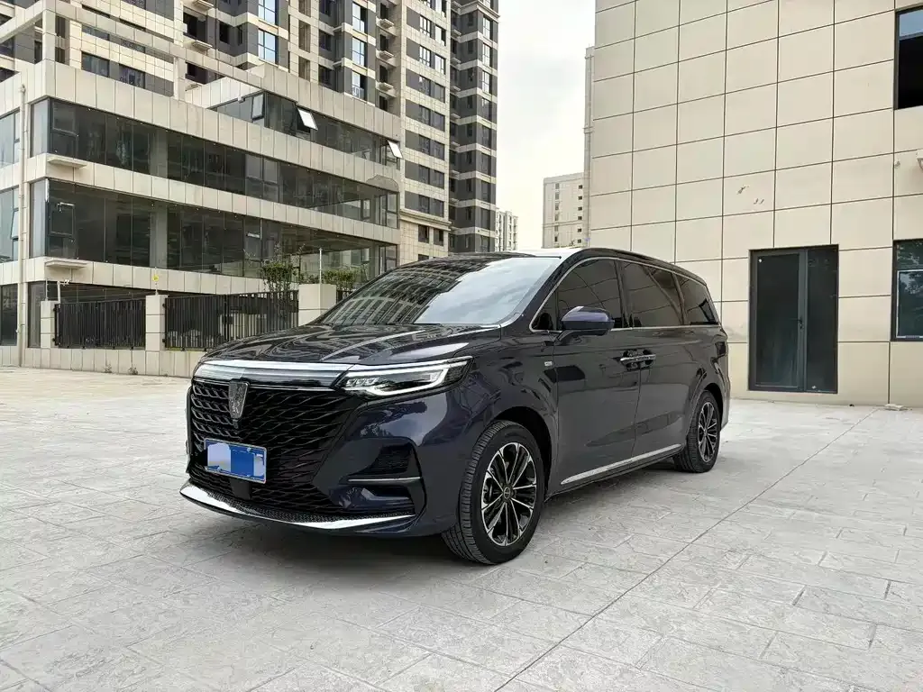 Roewe iMAX8