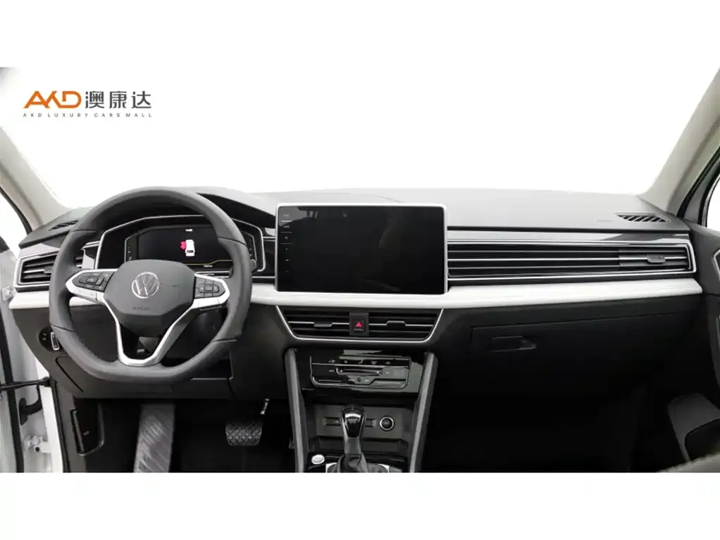 Volkswagen Tiguan L — фото 5