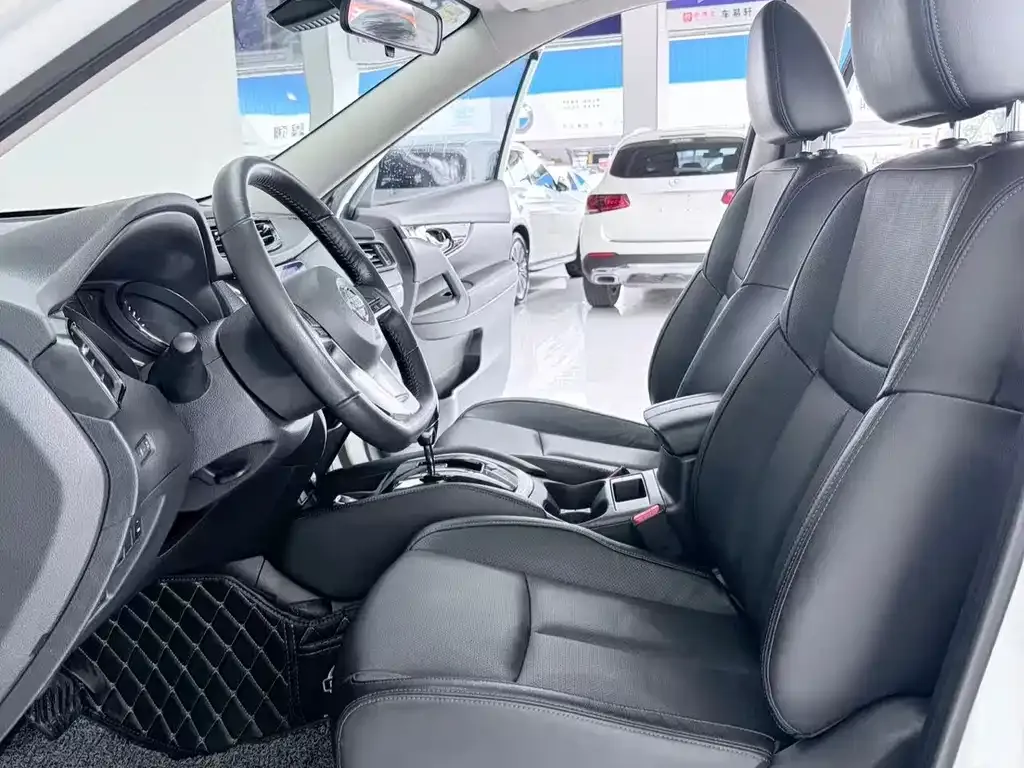 Nissan X-Trail 2021 из CN, фото 4