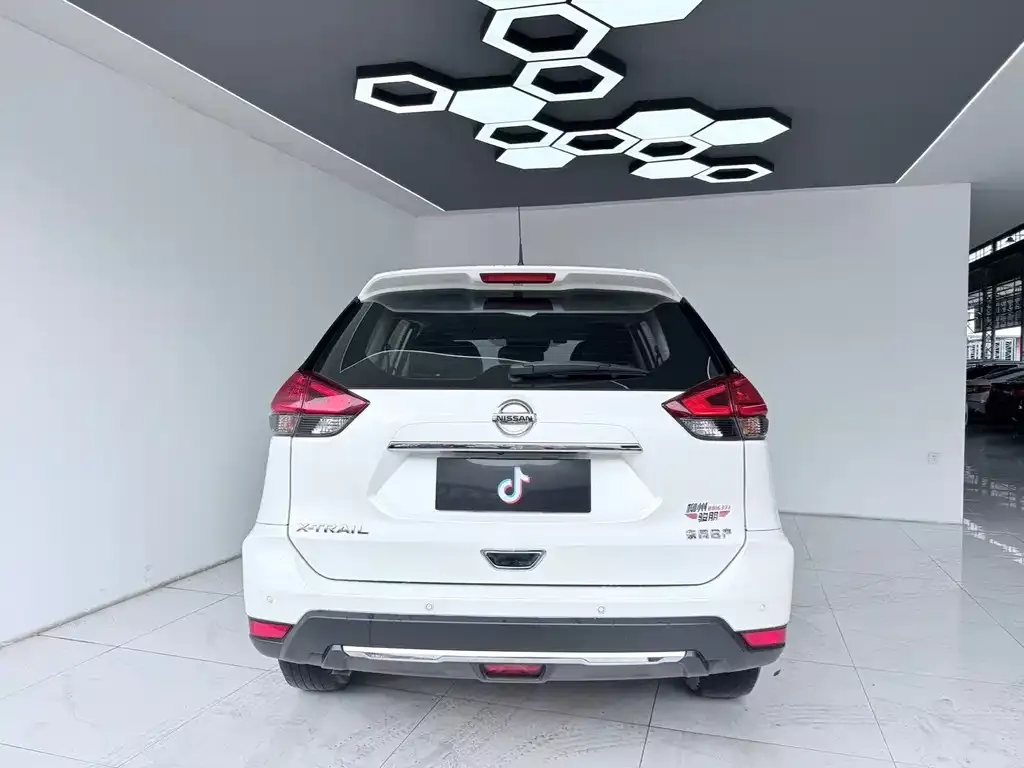 Nissan X-Trail 2021 из CN, фото 10