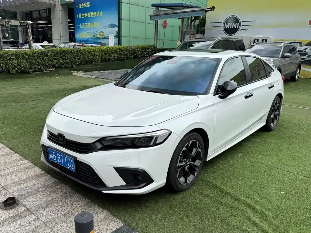 Honda Civic — фото 1