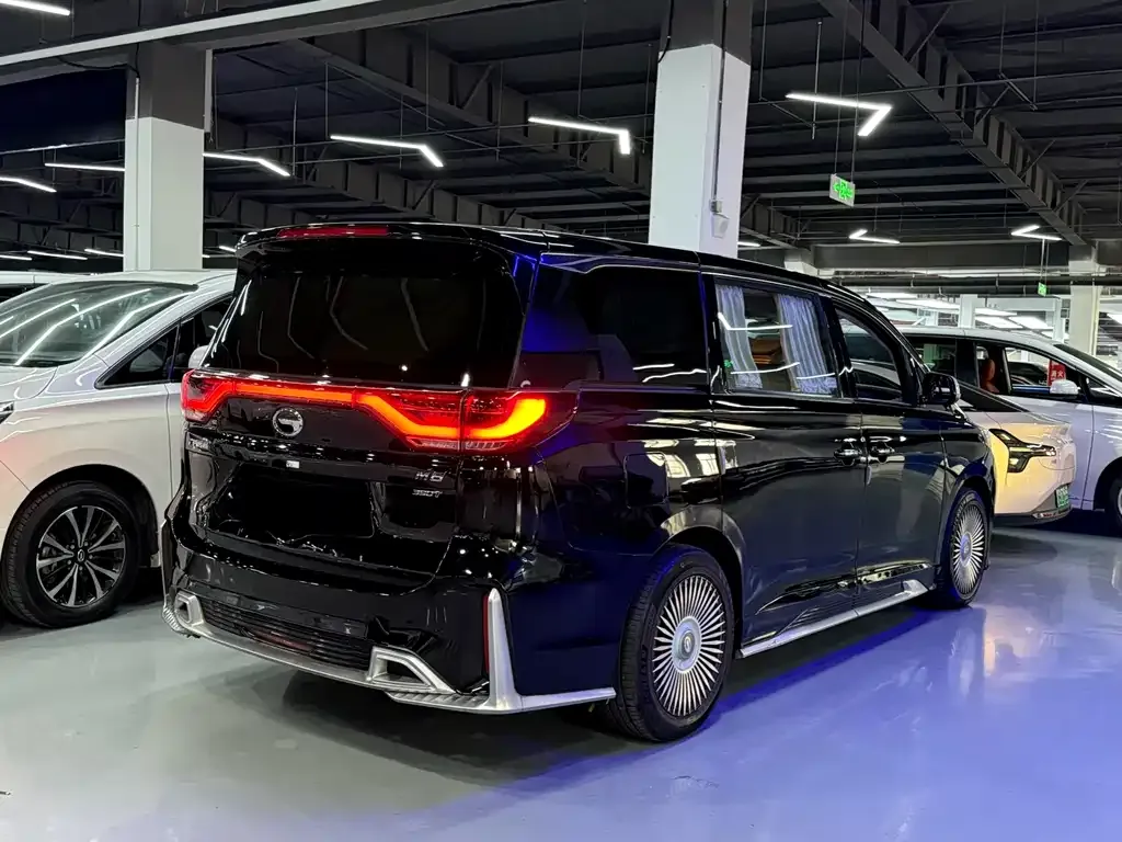 GAC Motor Trumpchi M8 — фото 9