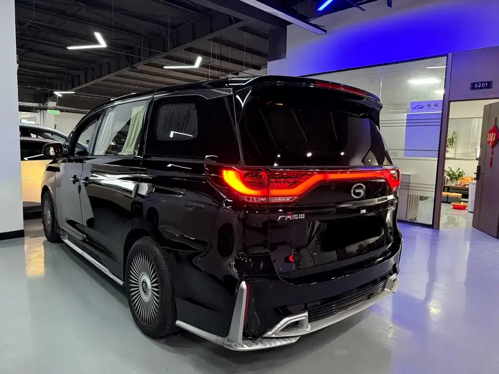 GAC Motor Trumpchi M8 — фото 2