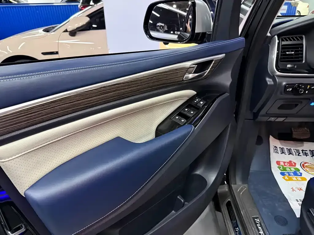GAC Motor Trumpchi M8 — фото 7