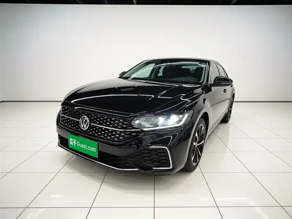 Volkswagen Passat — фото 2