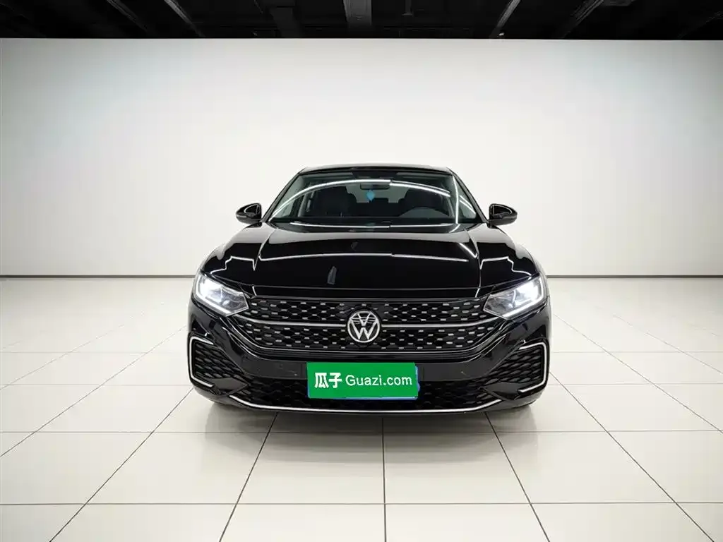 Volkswagen Passat — фото 6