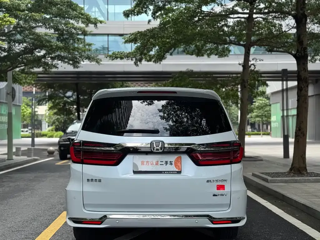 Honda Elysion — фото 4