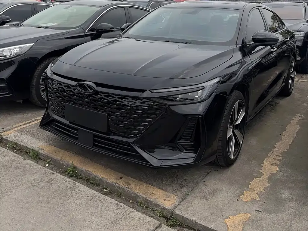 Chery Arrizo 8