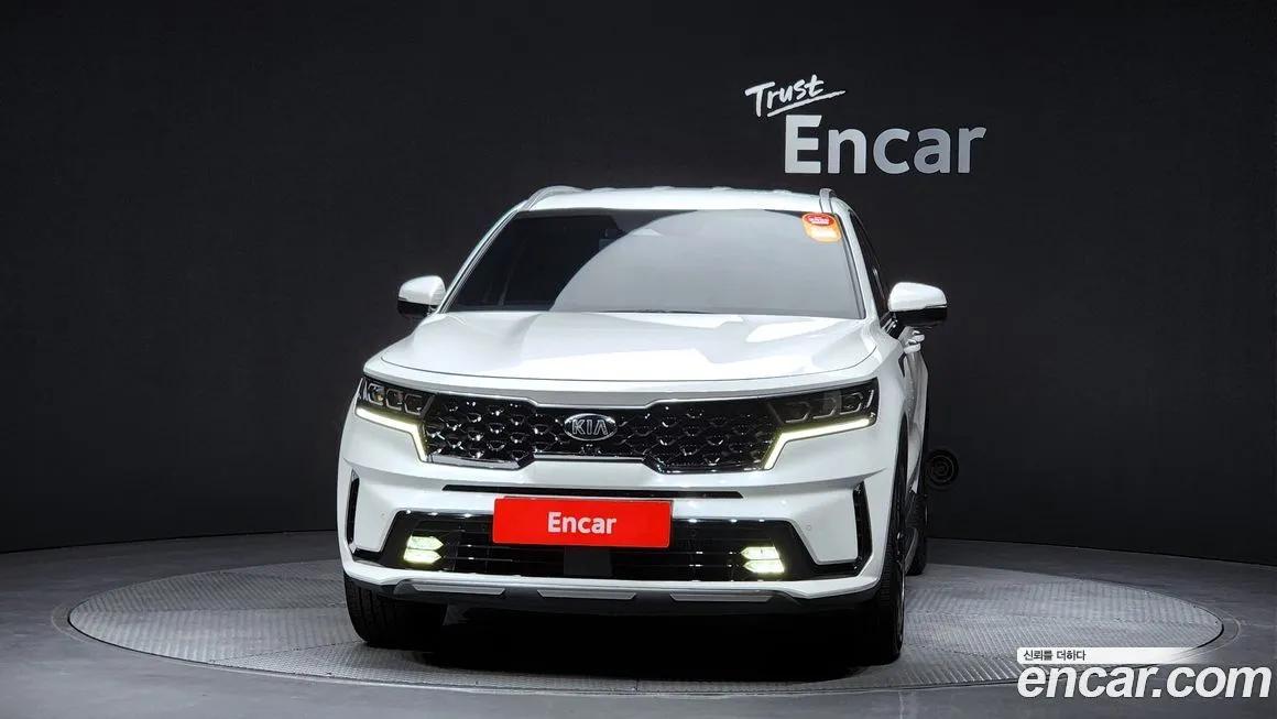 Kia Sorento — фото 6