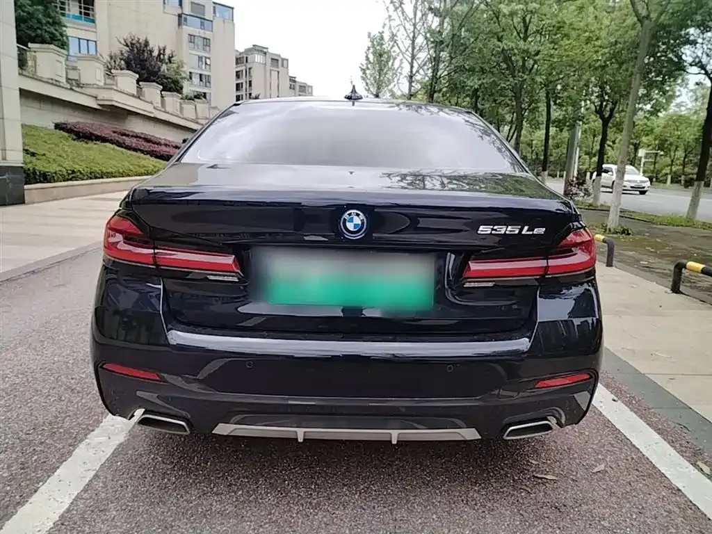 BMW 5 Series New Energy — фото 6