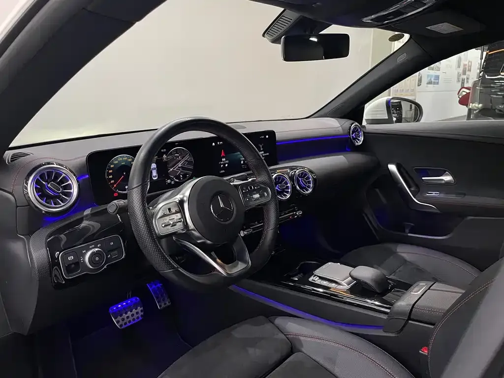 Mercedes-Benz CLA (Import) — фото 3