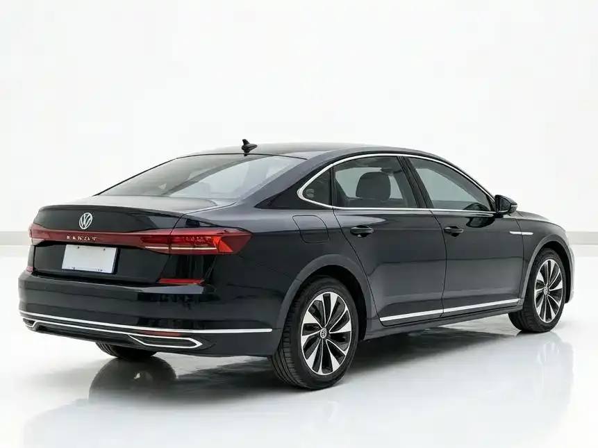 Volkswagen Passat — фото 4