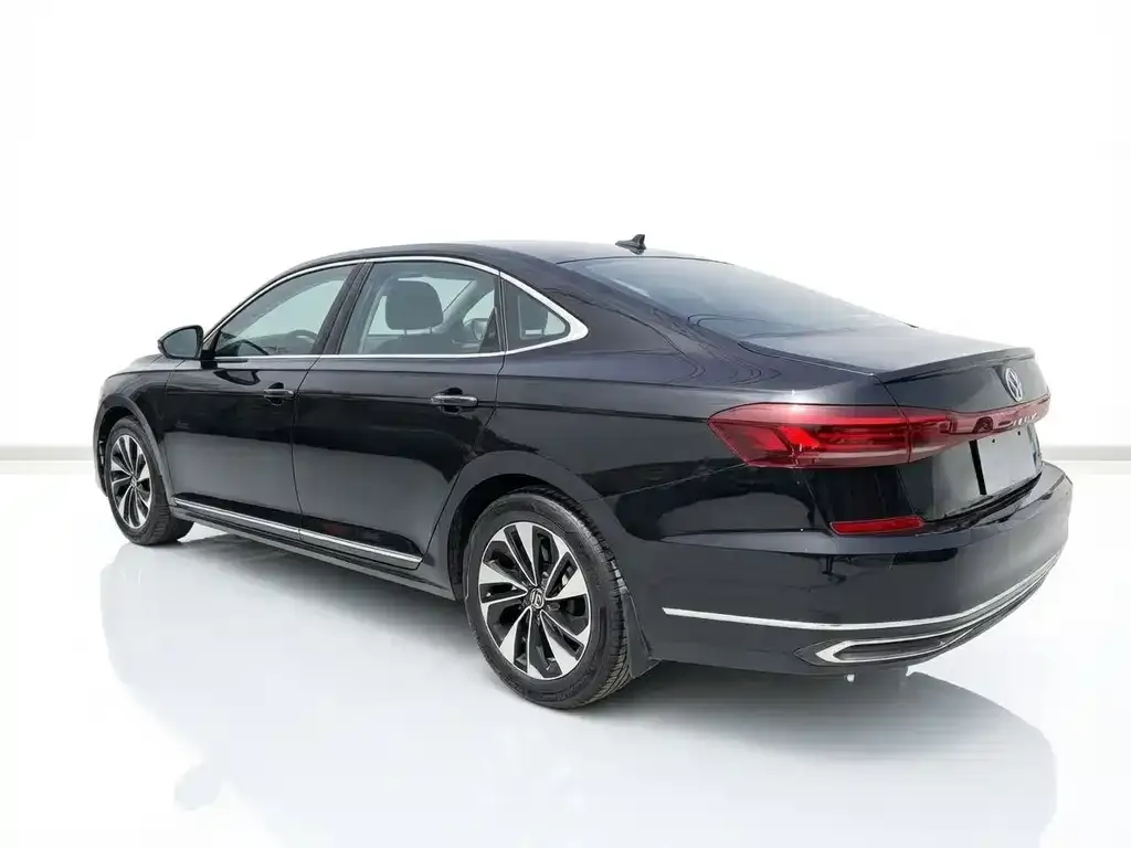 Volkswagen Passat — фото 3
