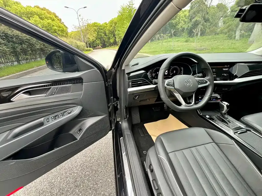 Volkswagen Passat — фото 10