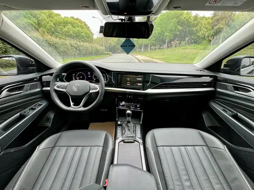Volkswagen Passat — фото 7