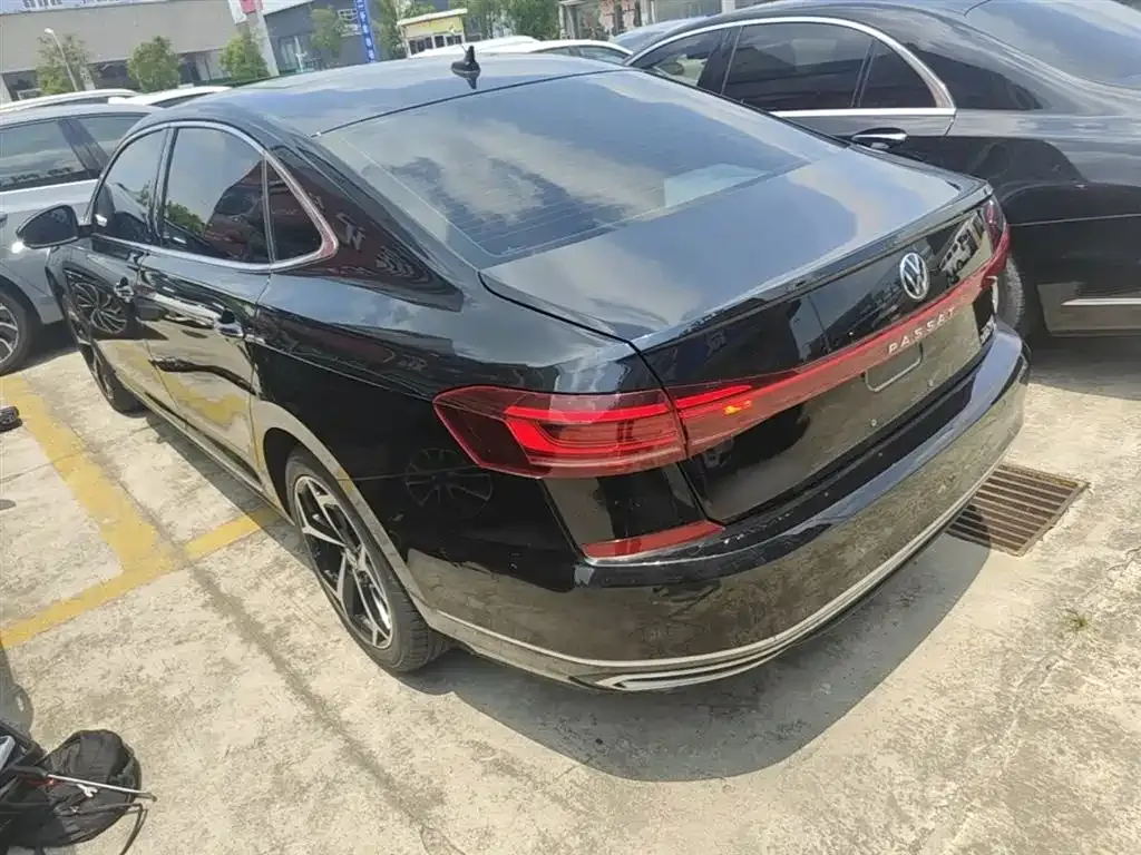 Volkswagen Passat — фото 6